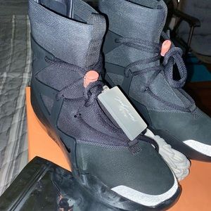Nike fear of god triple black